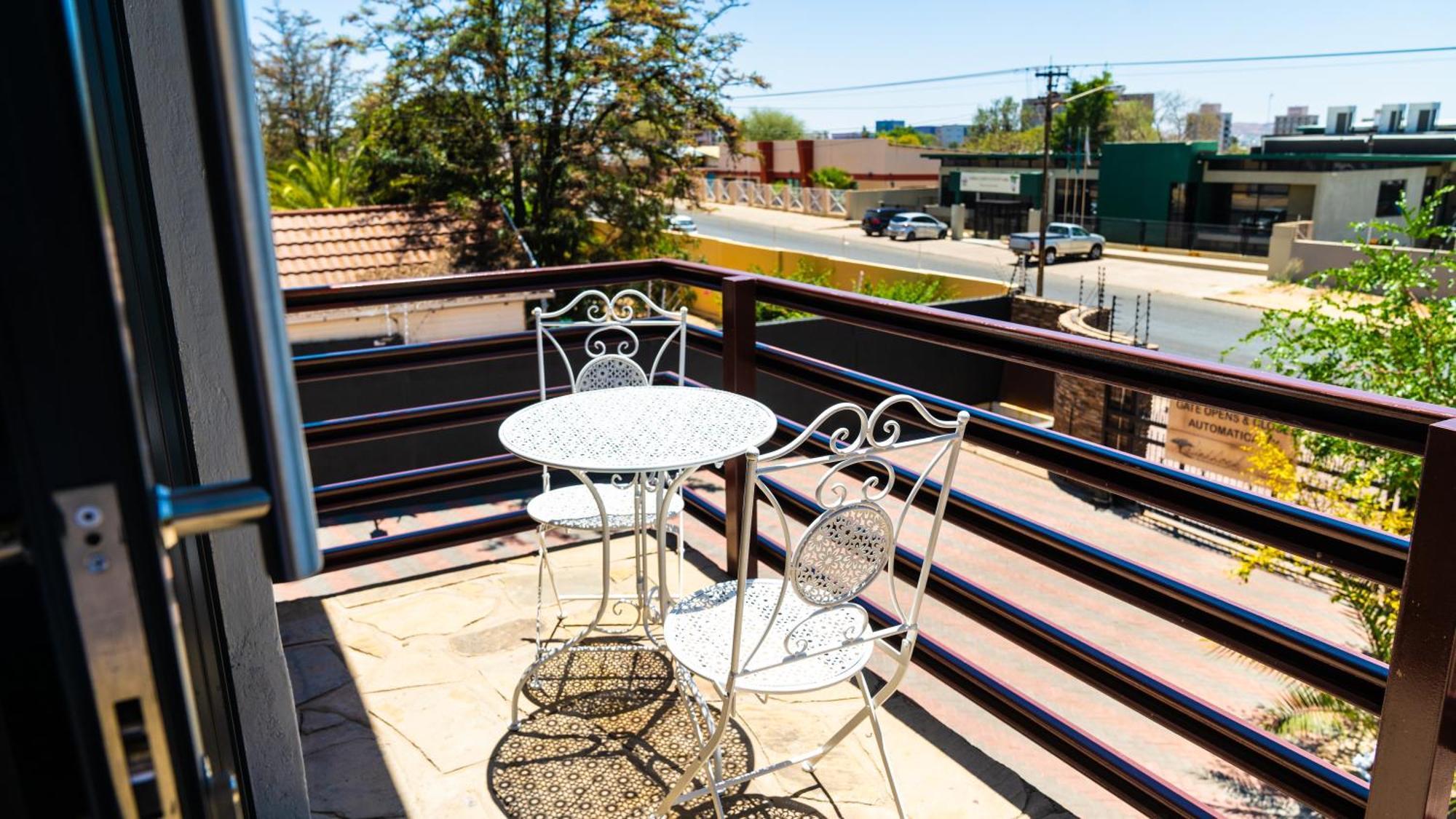 Windhoek Gardens Boutique Hotel Экстерьер фото
